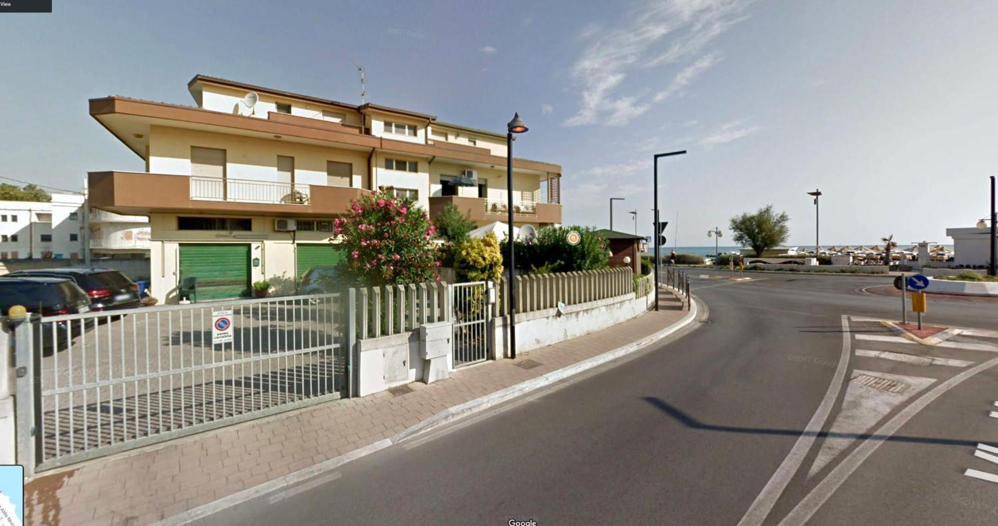Montesilvano Marina Palm Beach House - Vista Mare מראה חיצוני תמונה